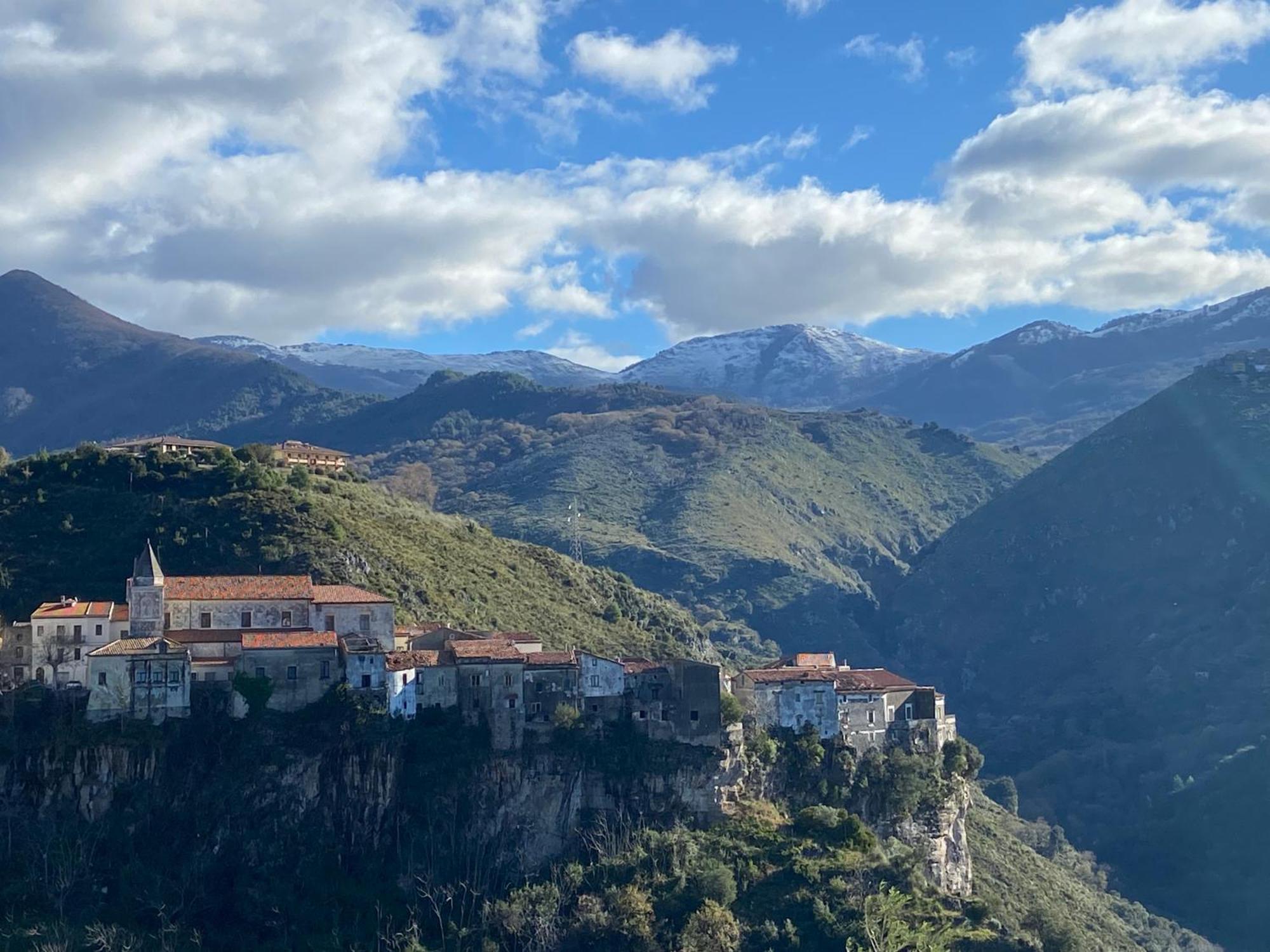 La Terrazza Nel Borgo Hotel Tortora Kültér fotó